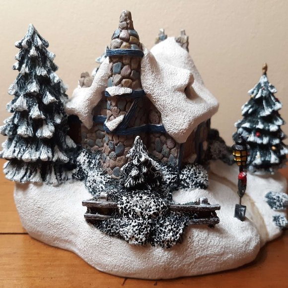 Thomas Kinkade | Painter of Light stonehearth hutch Christmas house (LIGHTS UP) - Picture 2 of 10